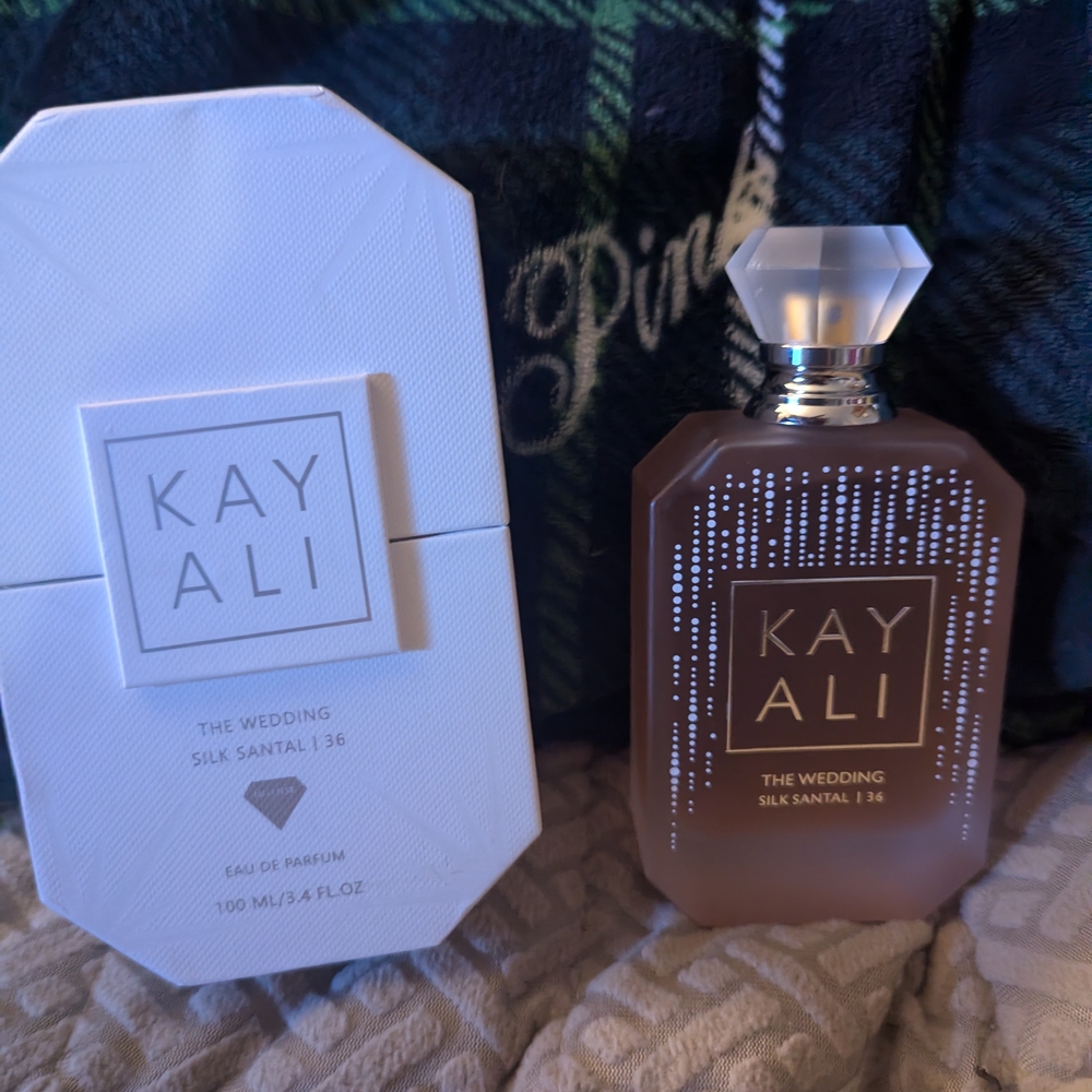 HUDA BEAUTY KAYALI The Wedding Silk Santal Perfume